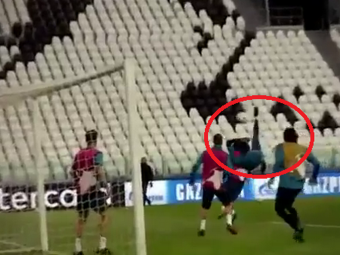 
	Nu a fost intamplare! Ronaldo a reusit o FOARFECA identica la antrenament inainte de meciul cu Juve! VIDEO
