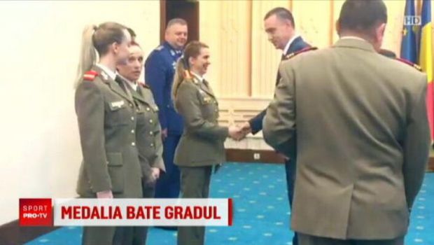 Sandra Izbasa si Alina Dumitru, avansate in grad de Ministrul Apararii. Fostele campioane olimpice, in uniforma de armata