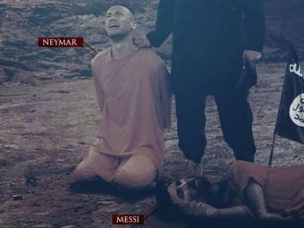 
	Cutremurator! Teroristii ISIS fac propaganda jihadista inaintea Mondialului si ii intruchipeaza pe Neymar si Messi inaintea executiei

