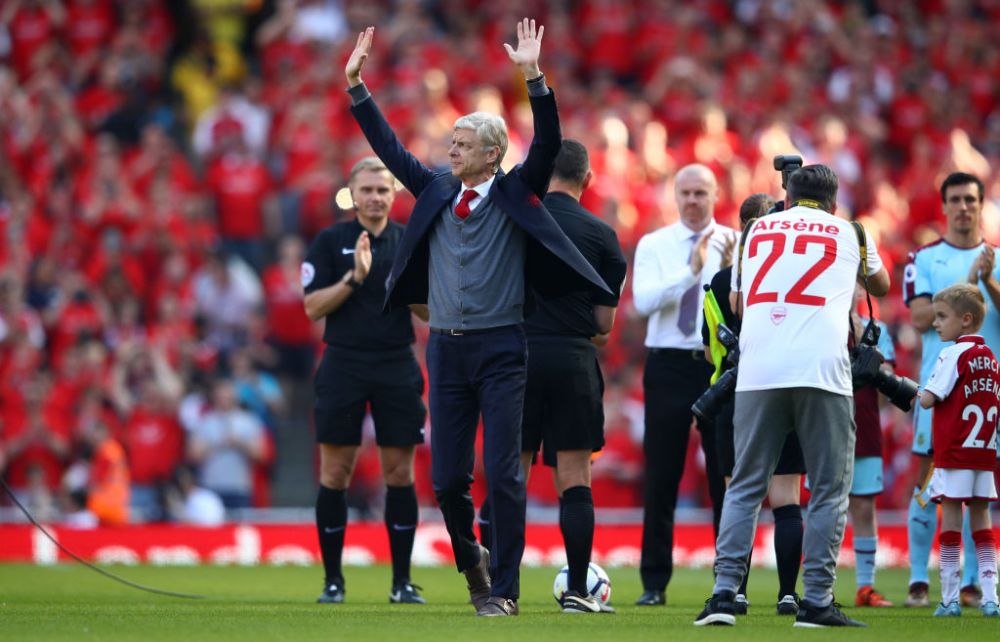 "Merci, Arsene". Wenger s-a despartit cu un 5-0 de Arsenal, la finalul unui meci emotionant! Jucatorii i-au oferit "garda de onoare"_4