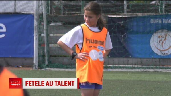 
	A mostenit talentul! Fiica unui fost golgheter din Liga 1 face senzatie la Cupa Hagi-Danone
