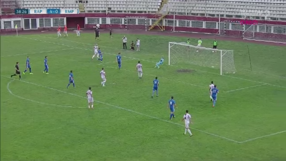 Rapid a marcat golul care NU S-A VAZUT in poarta goalkeeperului cu o singura mana! Caz FABULOS in Romania_2