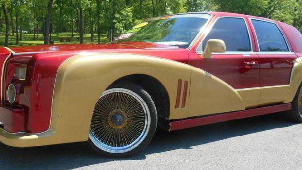 
	FOTO | Acum arata ca un Rolls-Royce Phantom, dar iti dai seama ce masina era inainte? Ideea NEBUNA a unui american
