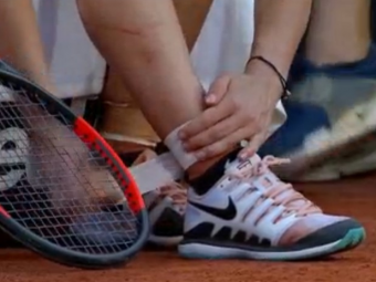 
	Probleme pentru Simona Halep inaintea finalei cu Svitolina! Ce a patit in timpul semifinalei cu Sharapova si de la ce ora se joaca finala

