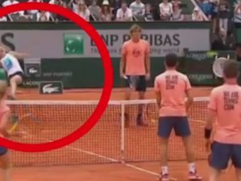 
	Roland Garros 2018 | Simona Halep, la un pas sa se accidenteze inainte de debutul la Roland Garros! Halep a jucat un meci demonstrativ
