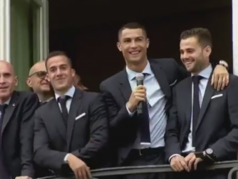 
	Discursul de ADIO? Cristiano Ronaldo le-a vorbit fanilor de la balcon! Cum au reactionat suporterii! VIDEO

