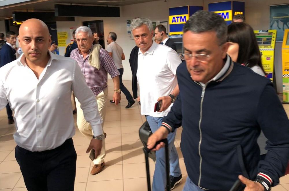 UPDATE | Mourinho l-a luat in brate pe "fratele lui" Craciunescu! A explicat de ce a venit in Romania_2