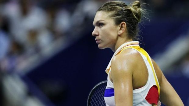 
	Simona Halep a schimbat tactica! Inceput PERFECT de meci pentru liderul mondial: diferenta uriasa comparativ cu partida contra lui Kerber
