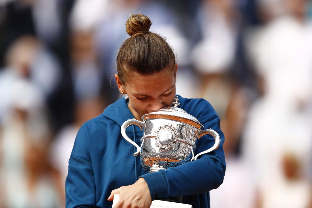 MII de mesaje CURG pentru Simona Halep dupa victoria la Roland Garros: "Meriti momentul asta!" FOTO_1