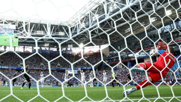 
	Cum a devenit EROU la Mondiale! Portarul Islandei a explicat cum a reusit sa apere penalty-ul lui Messi

