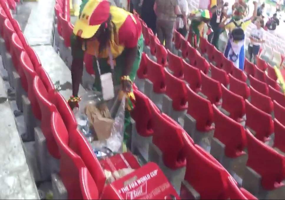 Cupa Mondiala 2018. Imaginile TURNEULUI: fanii din Japonia si Senegal au facut curat in urma lor pe stadion. VIDEO_3