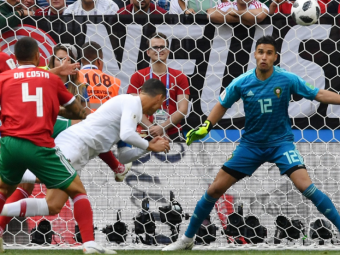 
	VIDEO REZUMAT PORTUGALIA 1-0 MAROC LA CUPA MONDIALA 2018 | Maroc fara noroc! Marocanii au ratat ocazii uriase si sunt eliminati de la Mondial! Ronaldo, golgheterul turneului
