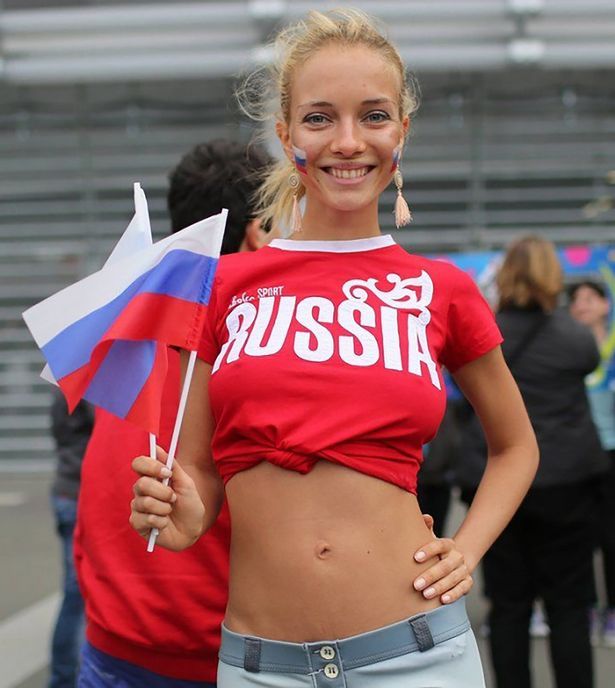 Cupa Mondiala 2018. Cine e in realitate cea mai SEXY spectatoare de la Mondial! A devenit vedeta instant in Rusia! FOTO_5