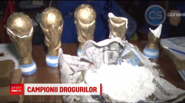 Droguri ascunse in replici ale trofeului Cupei Mondiale