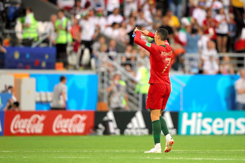 Asta nu s-a vazut la TV! FOTO | Gestul facut de Cristiano Ronaldo dupa ce Portugalia a fost la un pas de eliminare_2