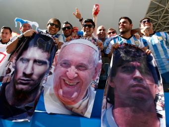 
	Seara in care Dumnezeu a fost argentinian. Messi: &quot;Nu putea sa ne lase acum&quot;. Ce raspuns a dat Papa Francisc atunci cand a fost pus sa aleaga intre Messi si Maradona
