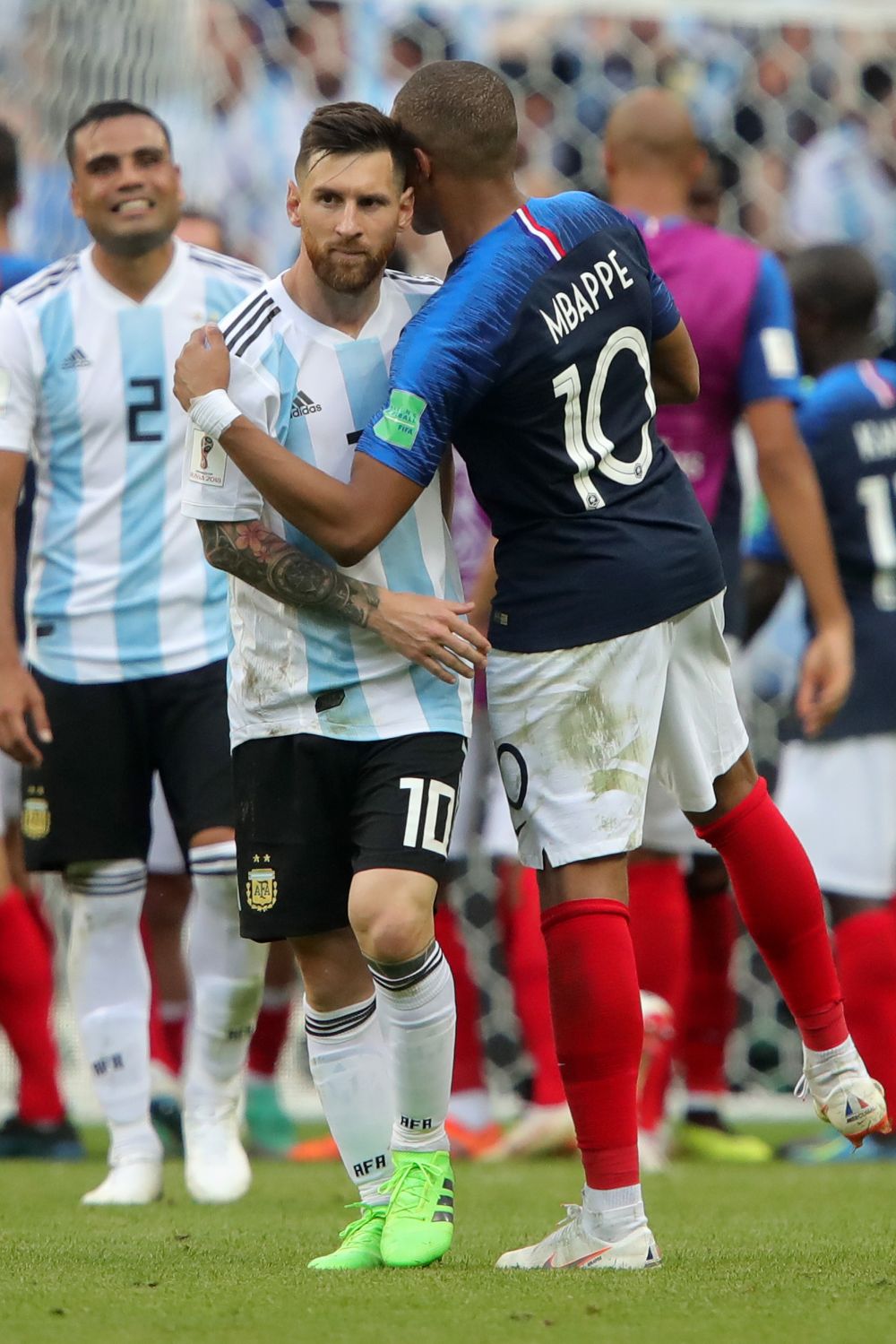 Momentul care nu s-a vazut la TV! Mbappe si Pogba s-au dus la Messi imediat dupa fluierul de final: FOTO_4