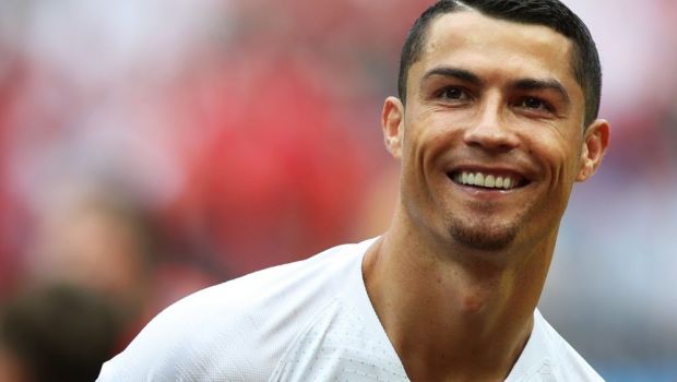 
	&quot;Transferul lui Cristiano Ronaldo e facut&quot;. 100 de milioane de euro pentru mutare si 120 milioane salariu in 4 ani
