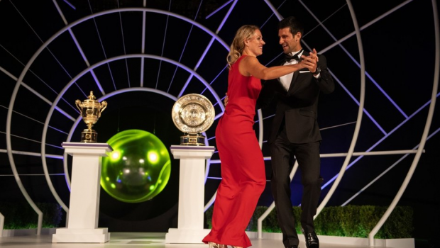 Ce a ratat Simona Halep! Djokovic a dansat cu Angelique Kerber la petrecerea castigatorilor de la Wimbledon 2018. VIDEO