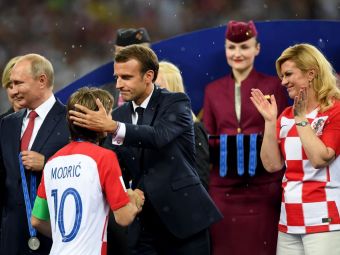 
	Cum a fost surprins Emmanuel Macron! A mers in vestiarul Croatiei dupa finala Mondialului | IMAGINEA ZILEI

