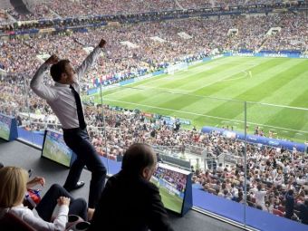 
	Imagine FABULOASA in vestiarul Frantei! Cum a fost surprins presedintele Macron dupa finala Cupei Mondiale! FOTO
