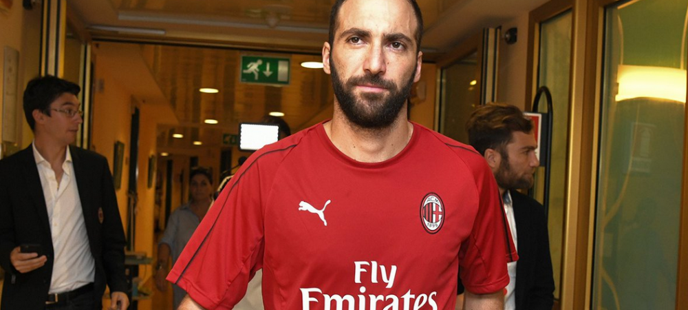 AC Milan Gonzalo Higuain Juventus Torino Leonardo Bonucci Mattia Caldara