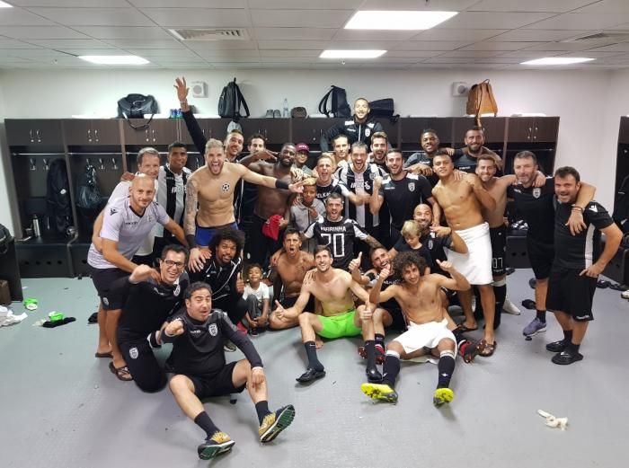 FOTO | Imaginea bucuriei: jucatorii lui PAOK au declansat nebunia dupa calificarea in play-off-ul Ligii! Reactia lui Lucescu: "E incredibil ce am realizat!"_1