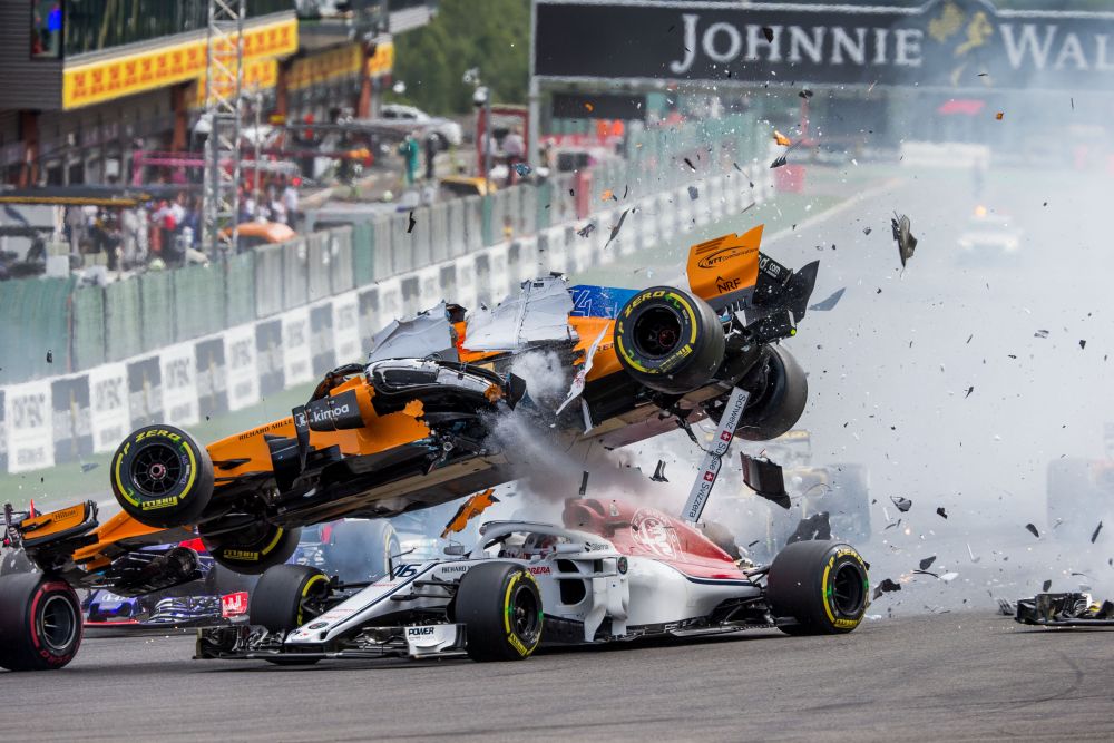 IMAGINI SOCANTE pe pista! Accident teribil in Marele Premiu al Belgiei: Fernando Alonso, aproape de tragedie | FOTO&VIDEO_3
