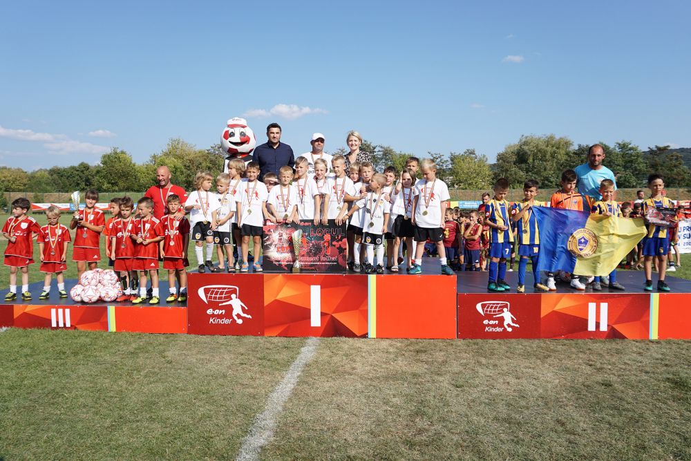 (P) In seria a doua, trofeele E.ON Kinder au ajuns la CSC Ghiroda si Academia U Luceafarul Cluj_1
