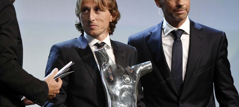 Luka Modric Cristiano Ronaldo FIFA Best FIFA Best Player Award Real Madrid