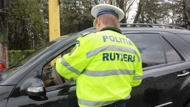 Sofer surprins cu 235 de KM/H in Romania FARA PERMIS! Ce pedeapsa a primit din partea Politiei&nbsp;