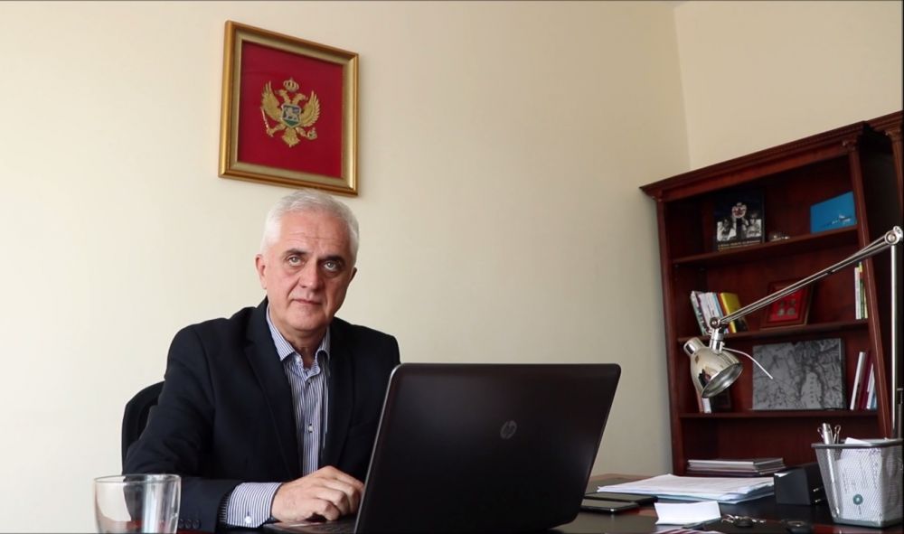 Romania - Muntenegru, vineri, 21:45, in direct la PRO TV | Un cunoscut "spion" al Muntenegrului i-a urmarit pe "tricolori" in ultimele 2 luni_3