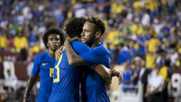 
	Brazilia a facut show cu El Salvador! Debut dupa 8 ani pentru un jucator, Neymar a inscris si se apropie de Ronaldo! VIDEO
