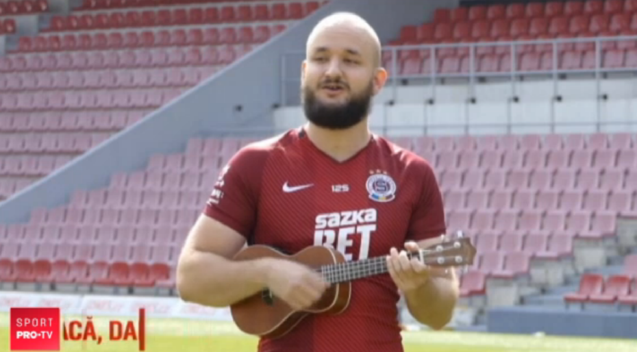 VIDEO: Un cantaret cunoscut la Praga i-a facut o melodie lui Stanciu la mandolina :)_1
