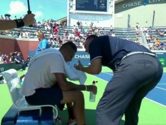 
	Gest INCREDIBIL in tenis: arbitrul s-a dat jos din scaun si s-a dus la Kyrgios: &quot;Vreau sa te ajut!&quot; Ce pedeapsa a primit
