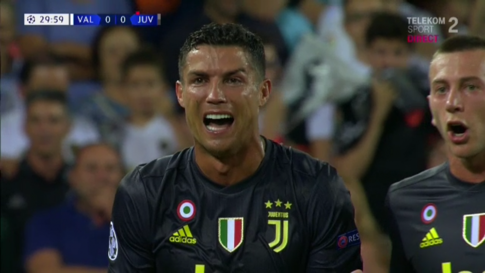VIDEO REZUMATE | DOUA GOLURI din penalty Juventus! Ronaldo, OUT din minutul 30: Valencia 0-2 Juventus, SOC LA MANCHESTER: City 1-2 Lyon. Young Boys 0-3 Man United_4