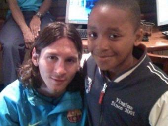 
	Super poveste! Baietelul care si-a facut poza cu Messi acum 10 ani a fost adversarul lui aseara in Champions League
