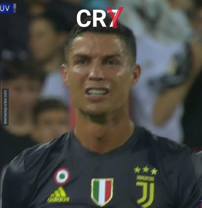 Internetul a EXPLODAT dupa eliminarea lui Cristiano Ronaldo: "Florentino, unde esti?" Cele mai tari glume. FOTO_4