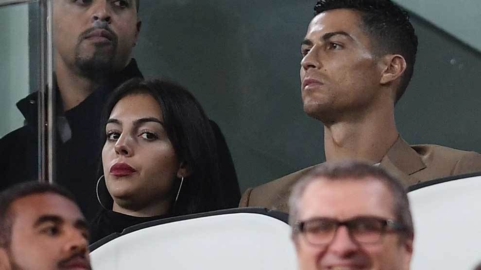 Probleme in PARADIS? Cum a fost surprinsa Georgina Rodriguez langa Ronaldo, dupa ce acesta a fost acuzat de VIOL. FOTO_6