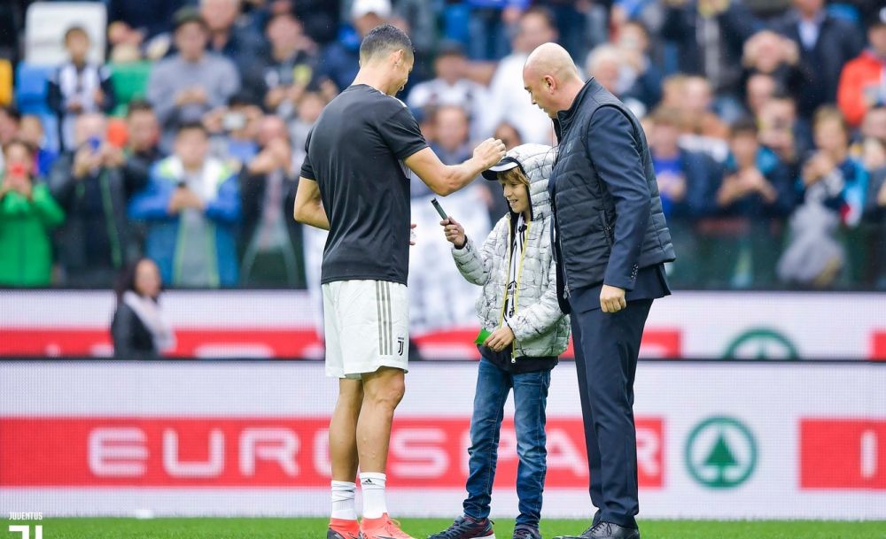 FOTO | Gestul facut de Cristiano Ronaldo inaintea meciului cu Udinese! Cum a incercat portughezul sa isi spele imaginea_1
