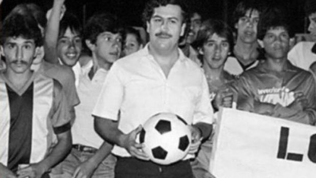 
	Un fost campion mondial cu nationala Argentinei a fost la un pas de moarte! Pablo Escobar a vrut sa-l asasineze
