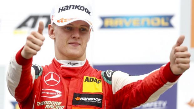 
	FANTASTIC! Fiul lui Schumacher, la un pas de titlul european in Formula 3! Mick duce mai departe numele de legenda
