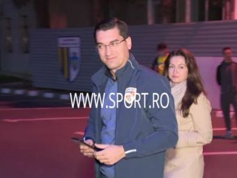 
	Burleanu si-a luat pentru prima data iubita la meci! Primele imagini cu femeia care i-a furat inima presedintelui FRF: FOTO

