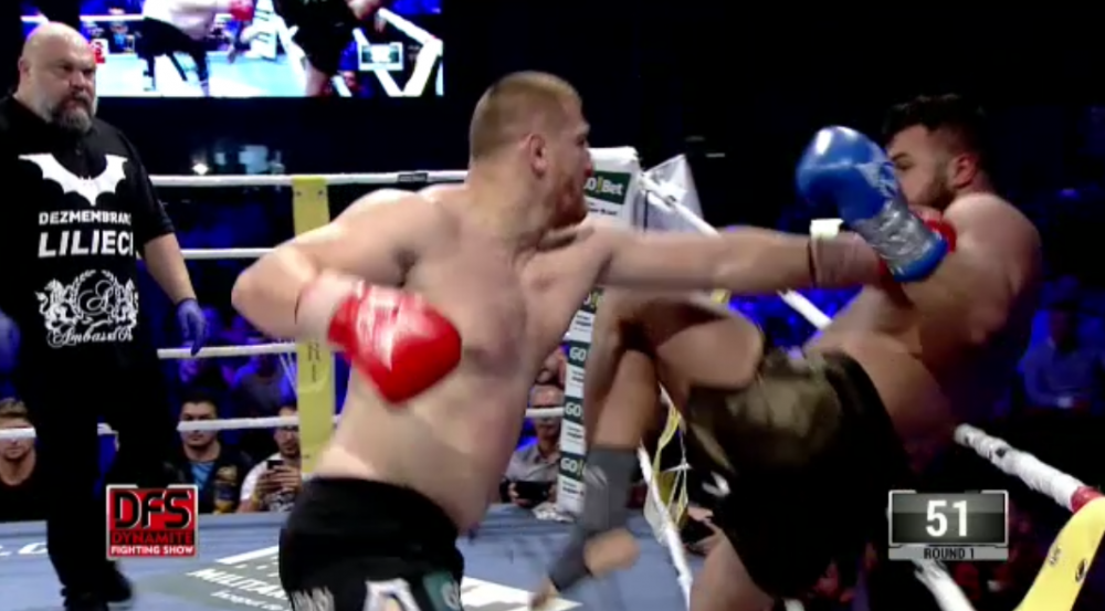 VIDEO Morosanu i-a rupt piciorul turcului Ozer in prima runda! Andrei Stoica l-a batut pe albanezul Memedi, Ciobanul Nastase l-a distrus pe gigantul de 150 kg din Cuba_3