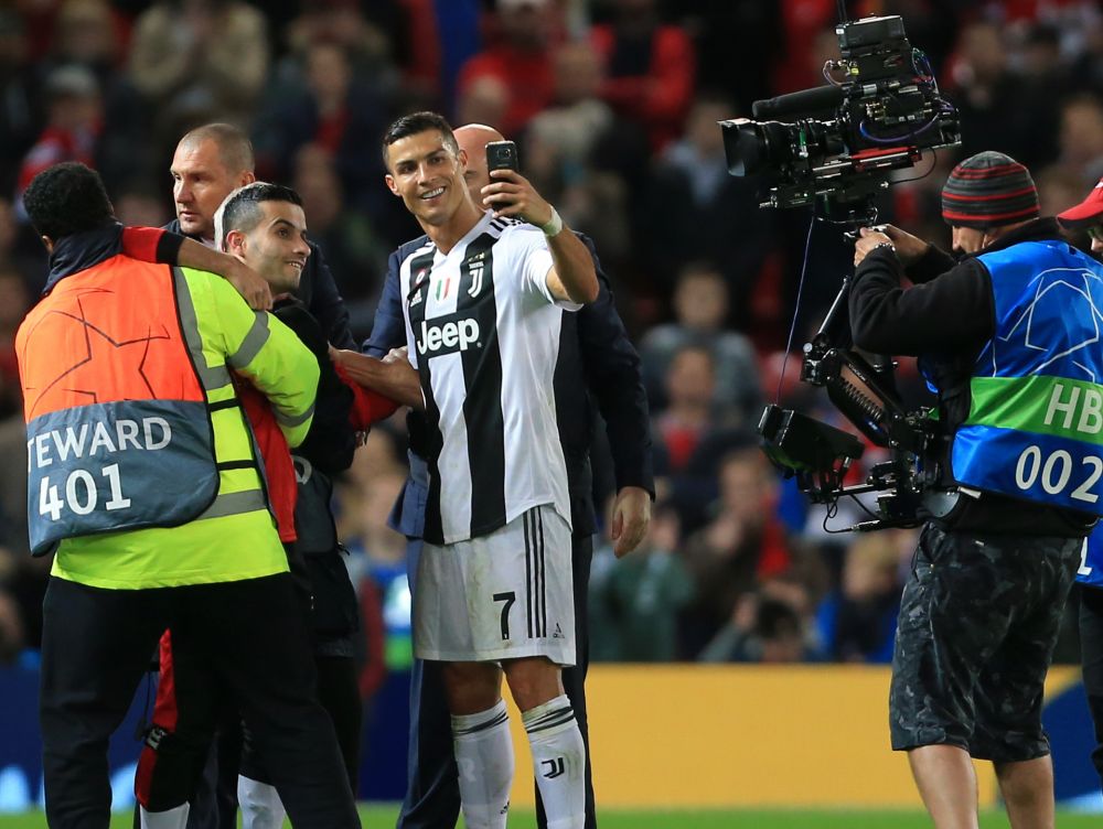 Suporterul care si-a facut selfie-ul cu Ronaldo a pus poza pe net! Nu e doar un fan, e obsedat dupa Cristiano Ronaldo_3