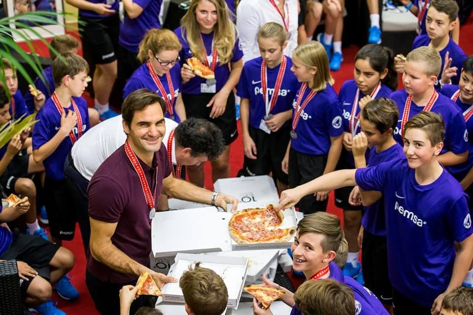 Cum a sarbatorit Federer titlul de la Basel! Lectie de modestie predata de elvetian | FOTO&VIDEO_3