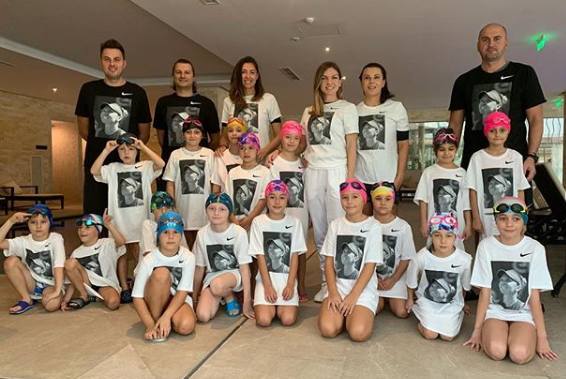 Simona Halep fura modelul Federer! Ce surpriza le-a pregatit romanca unor copii | FOTO_2