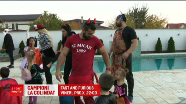 
	Spiderman, Joker si Diavoul Milanez au iesit la colindat pe strazile din Bucuresti: S-a intamplat azi, de Halloween!
