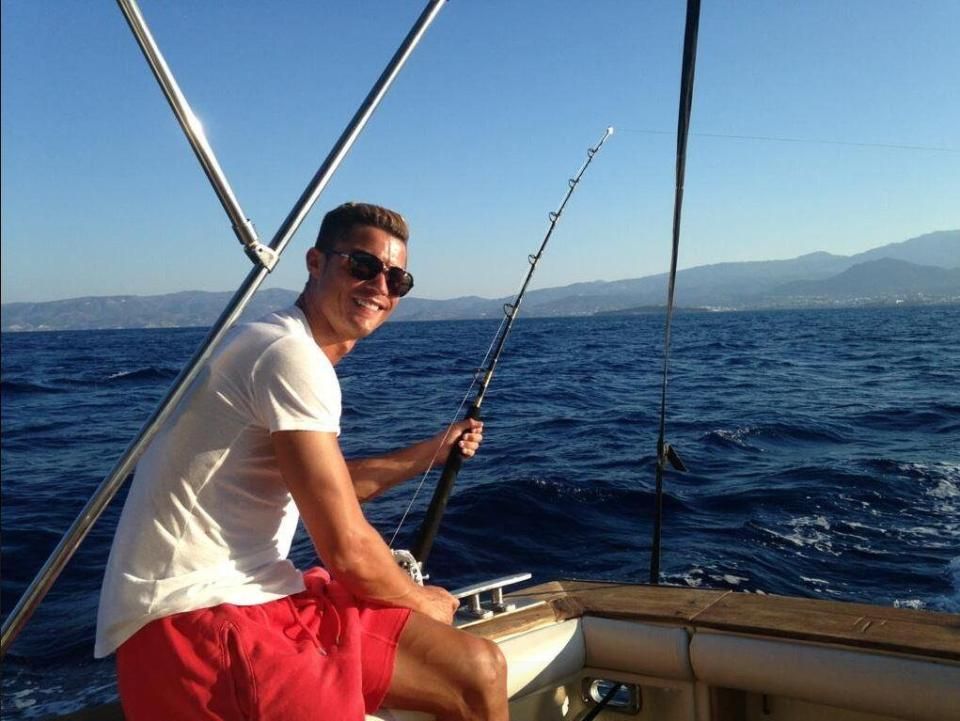 Operatiunea MONSTRUL! Zlatan, Ronaldo si Beckham, capturi URIASE la pescuit! :) Ce pesti au prins_1