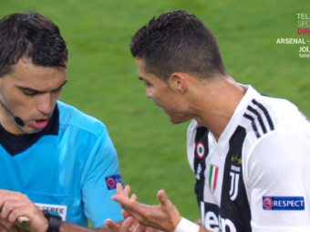 
	JUVENTUS - MANCHESTER UNITED | Cristiano Ronaldo, enervat de Hategan! Starul portughez i-a cerut imediat explicatii arbitrului roman: ce s-a intamplat
